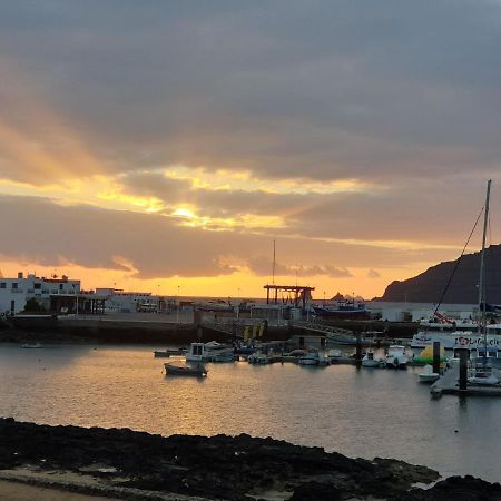 La Graciosa Camelia Beach Vistas Mar Caleta de Sebo Esterno foto