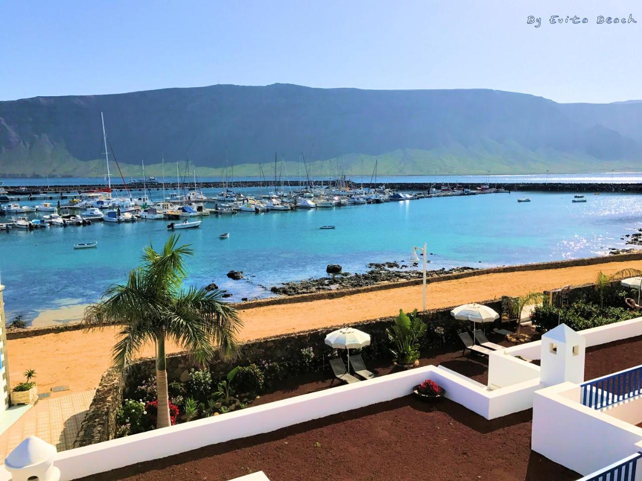 La Graciosa Camelia Beach Vistas Mar Caleta de Sebo Esterno foto